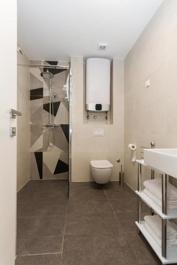 Lux Pool Suite Umag Kültér fotó