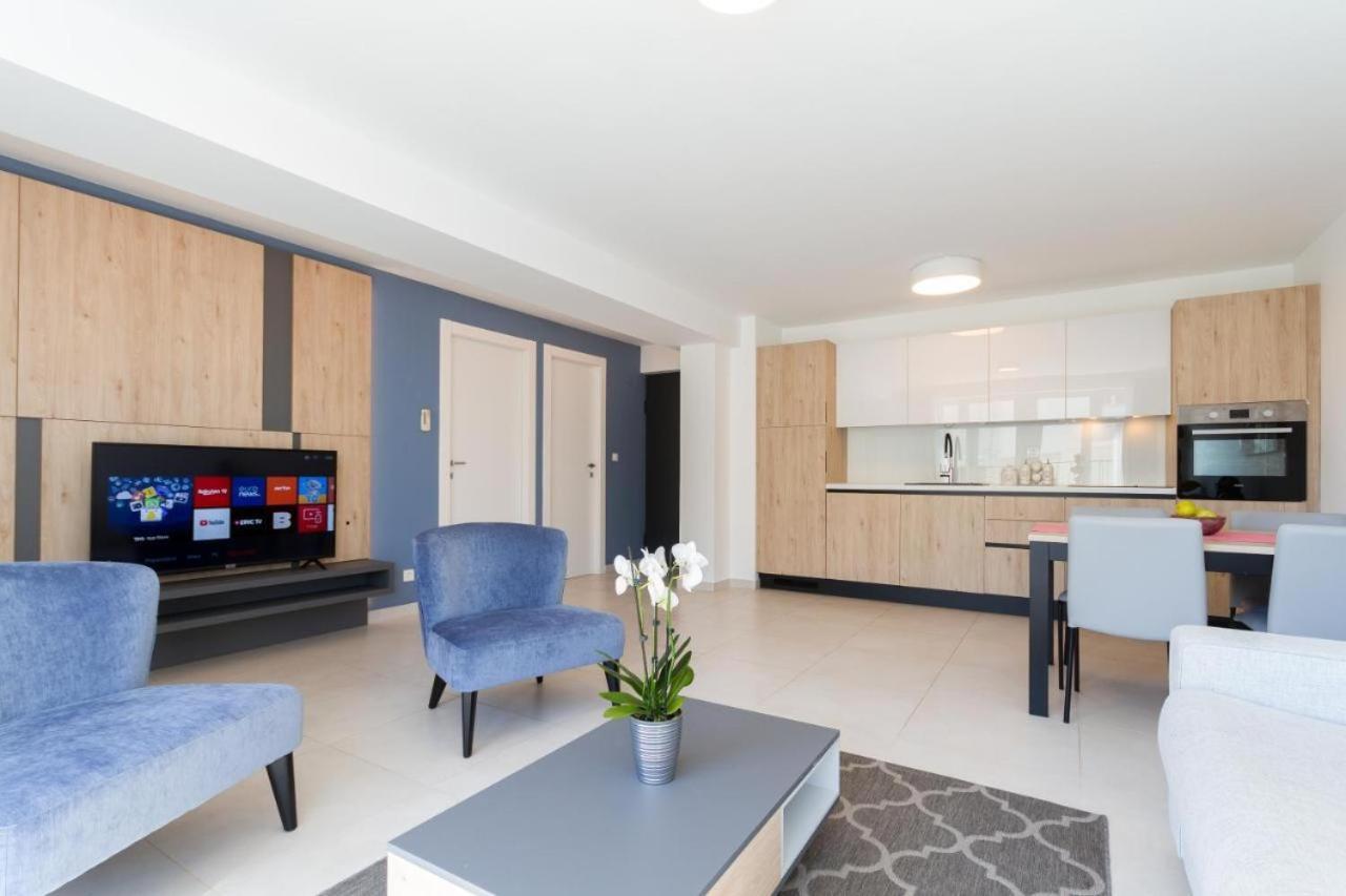 Lux Pool Suite Umag Kültér fotó